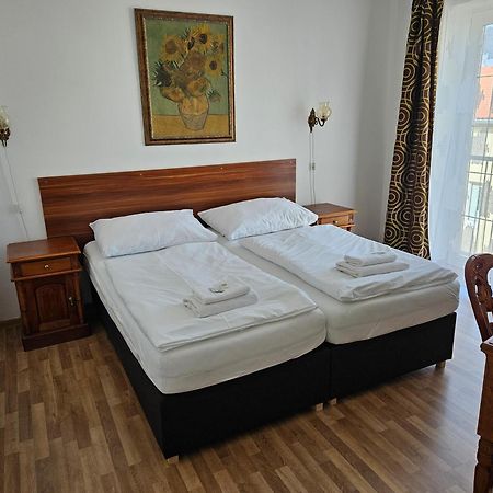 Hotel Union Louny Luaran gambar